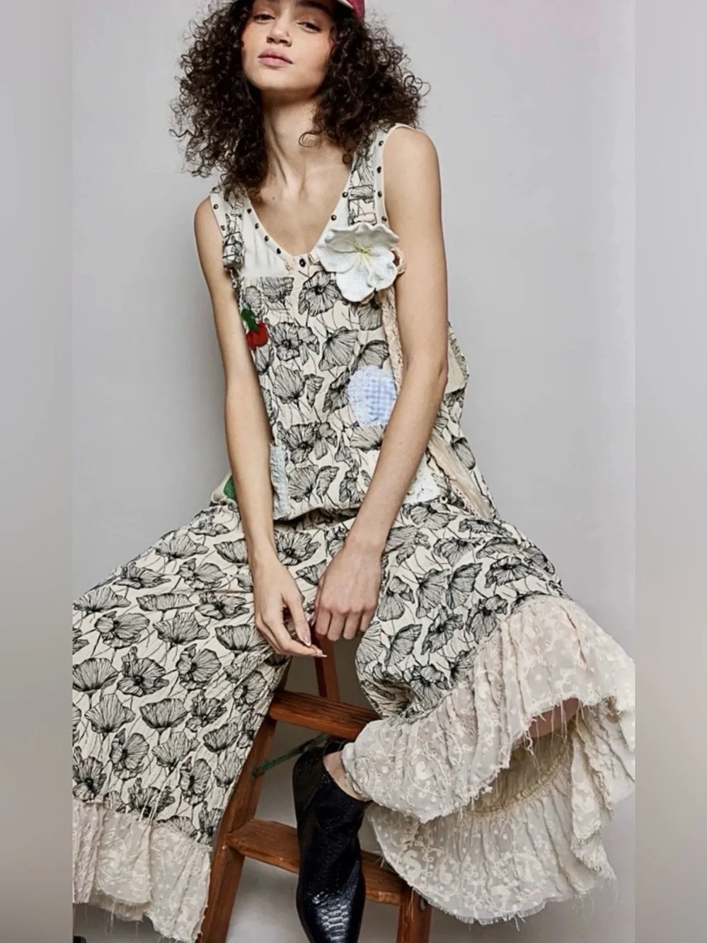 H040 POL M pp21 Cream Floral Overlay Lace A Lot of Details Maxi Jumpsuit Pants - Picture 2 of 16